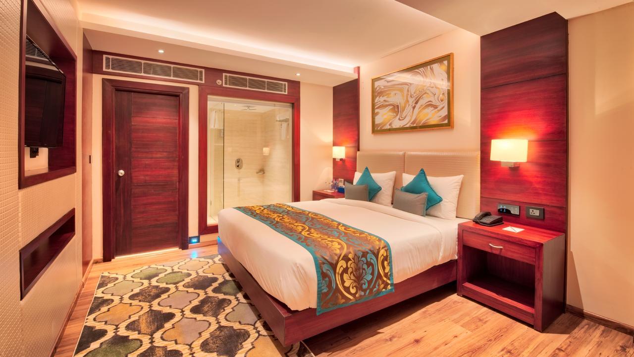 Golden Tulip Essential Jaipur Hotell Exteriör bild
