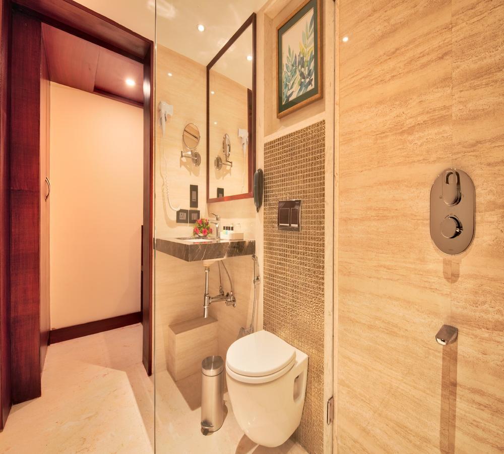 Golden Tulip Essential Jaipur Hotell Exteriör bild