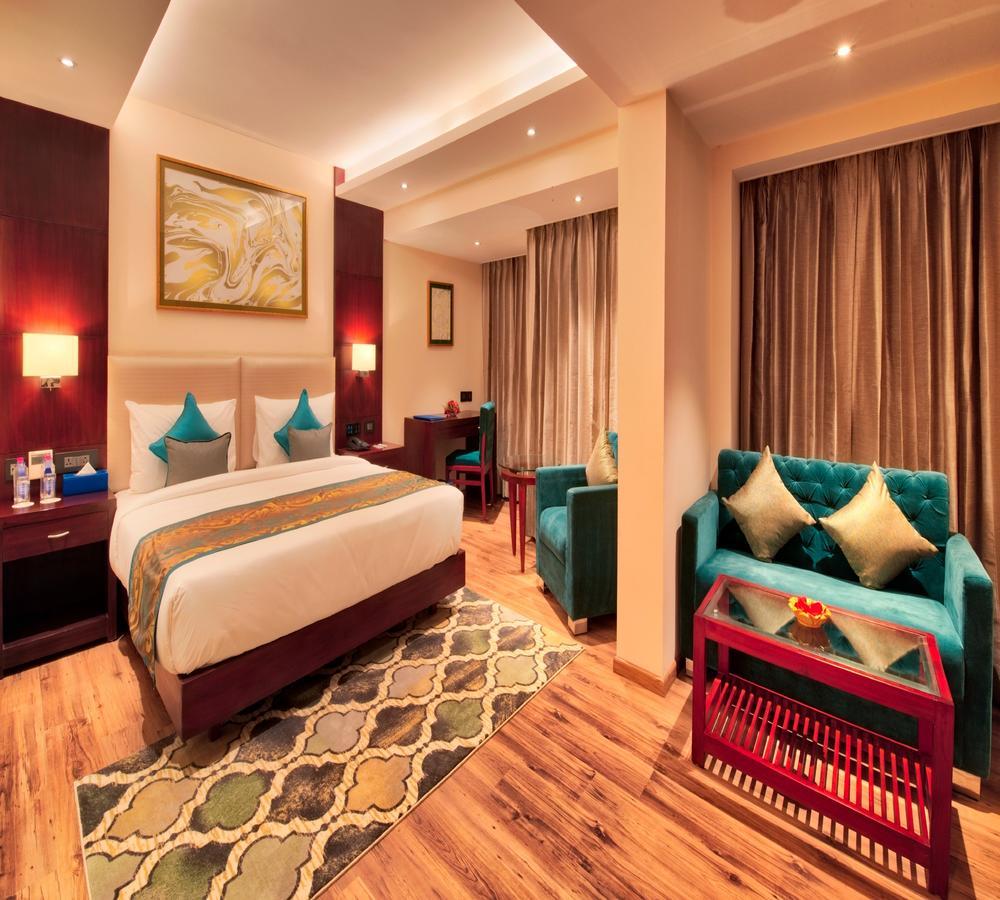 Golden Tulip Essential Jaipur Hotell Exteriör bild