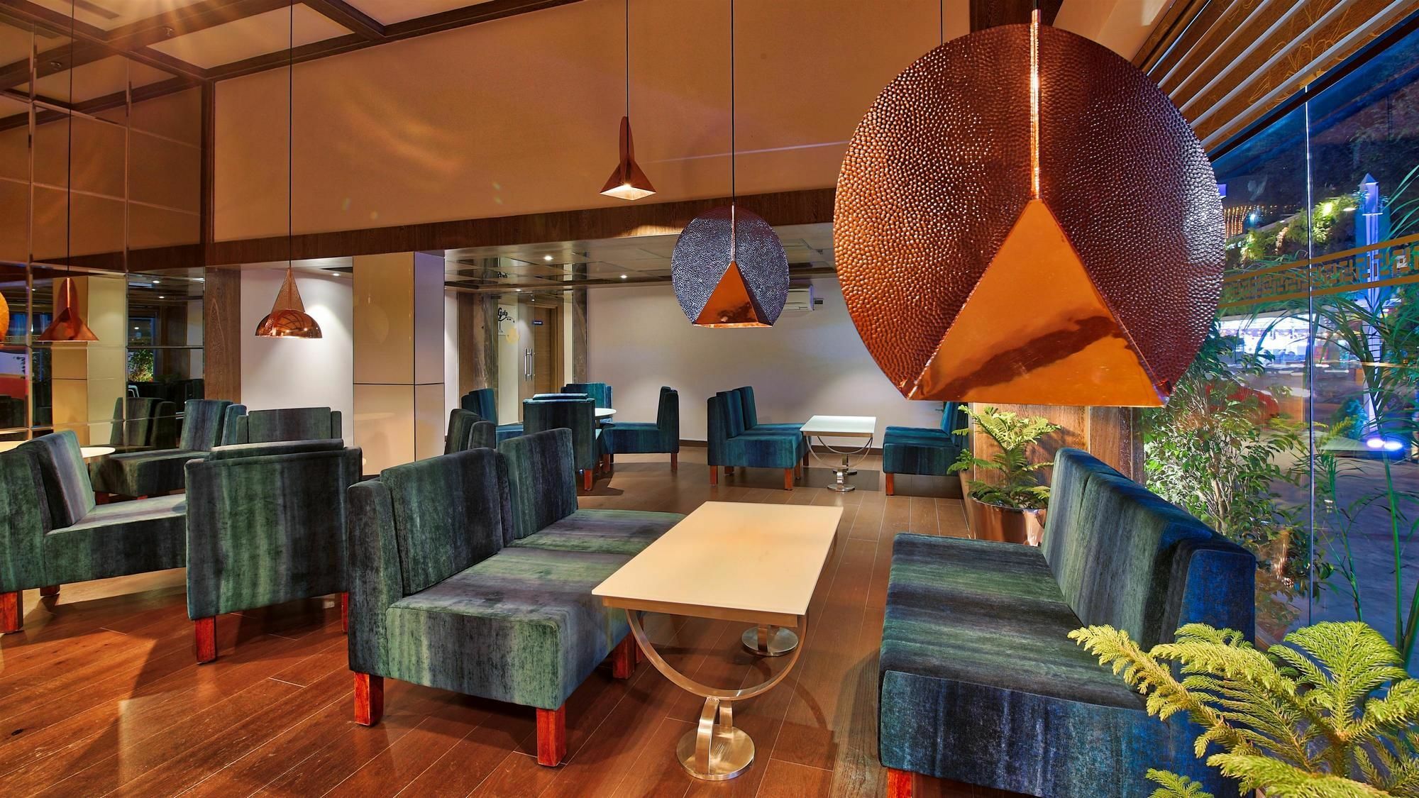 Golden Tulip Essential Jaipur Hotell Exteriör bild